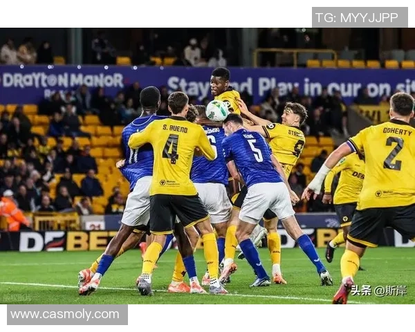 桑德兰凭半场精彩撞墙配合领先狼队 穆基勒破门狼队0射正陷困境 桑德兰凭半场精彩撞墙配合领先狼队 穆基勒破门狼队0射正陷困境